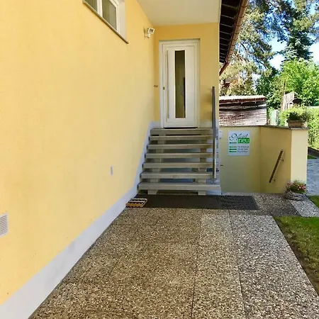 Föhrenweg *